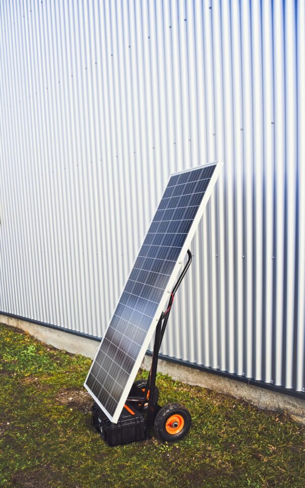 Elektrofrosch-Solartankstelle-0045-scaled Solartankstelle